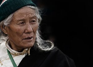 加齢臭と口臭の原因は胃腸にあるのか？