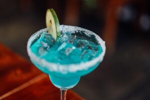 加齢とお酒の関係は臭いにどのように影響するのか？