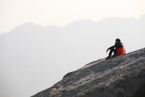 男の体臭の悩みを解決するための効果的な対策は？